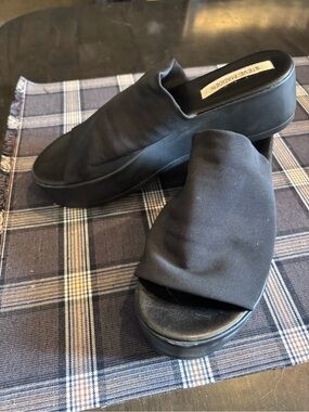 Vintage Steve Madden Black Fabric Slide Mules